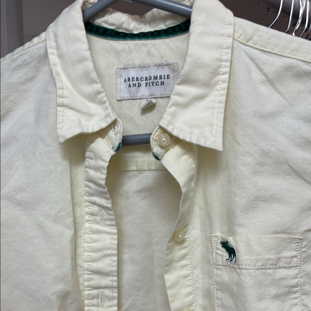 Abercrombie & Fitch Cream Button-Up Shirt